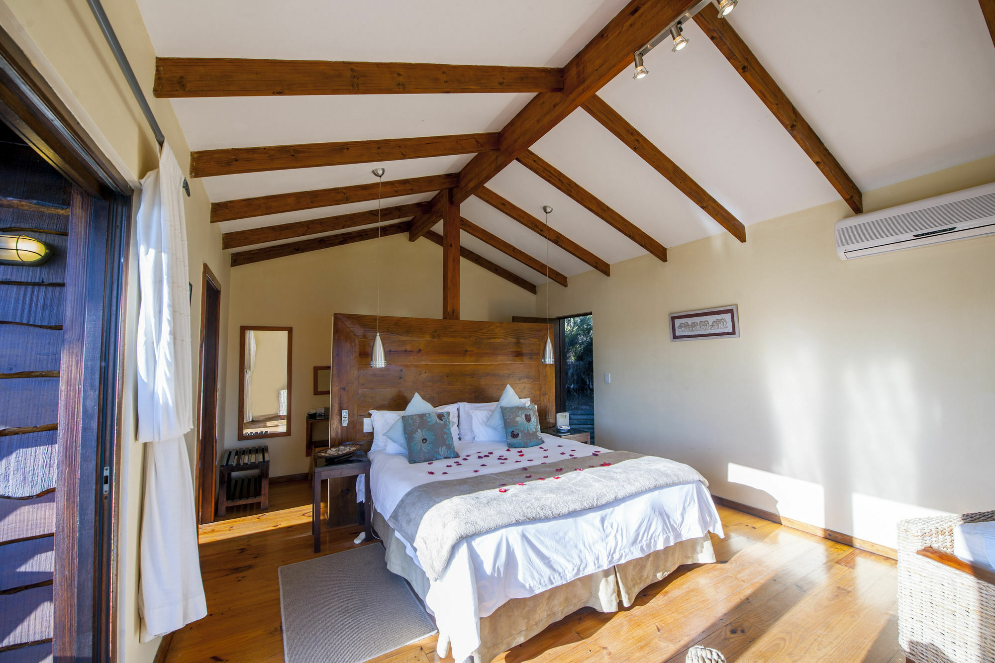 Elephant Hide Of Knysna Guest Lodge Exteriér fotografie