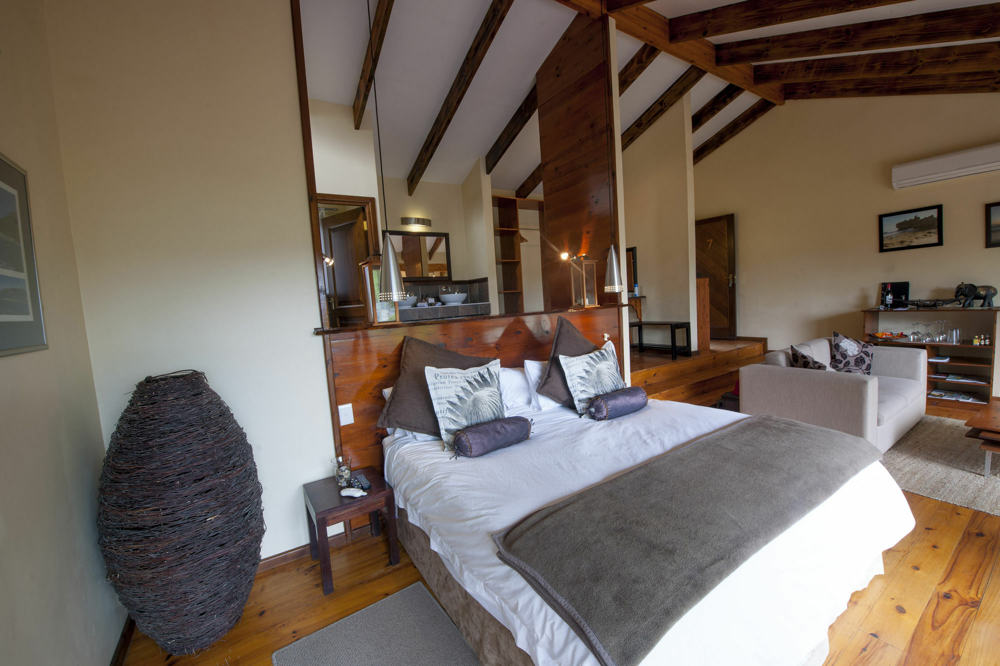 Elephant Hide Of Knysna Guest Lodge Exteriér fotografie